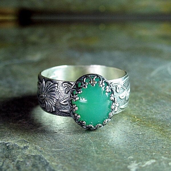 Unisex Statement Ring - Engraved Metal Band - Ornate Floral Design - Gemstone Setting
