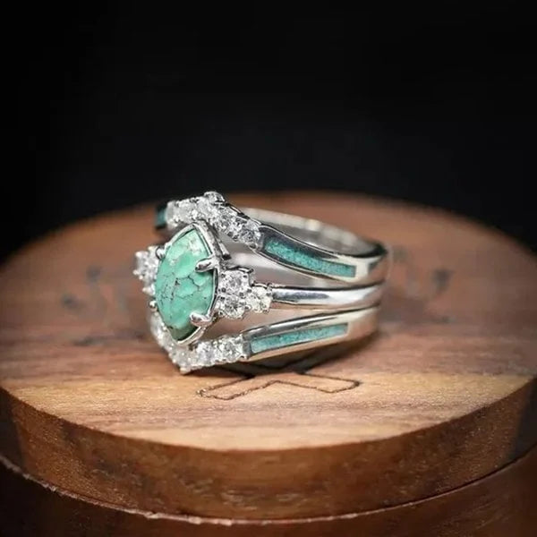 Natural turquoise diamond ring