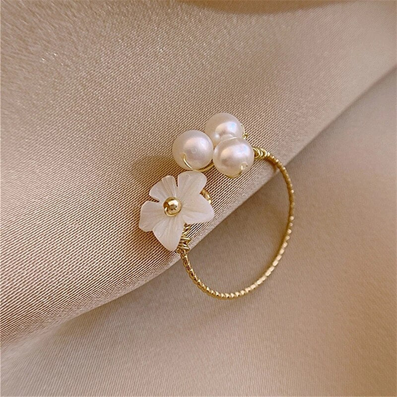 White blossom ring