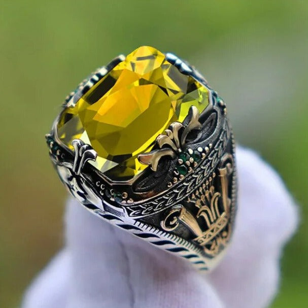 Vintage elegance inlaid crystal statement ring