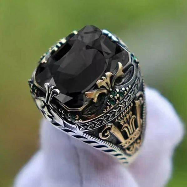 Vintage elegance inlaid crystal statement ring