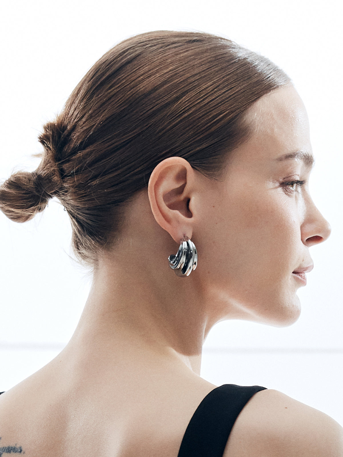 Kina - elegant snail style earrings