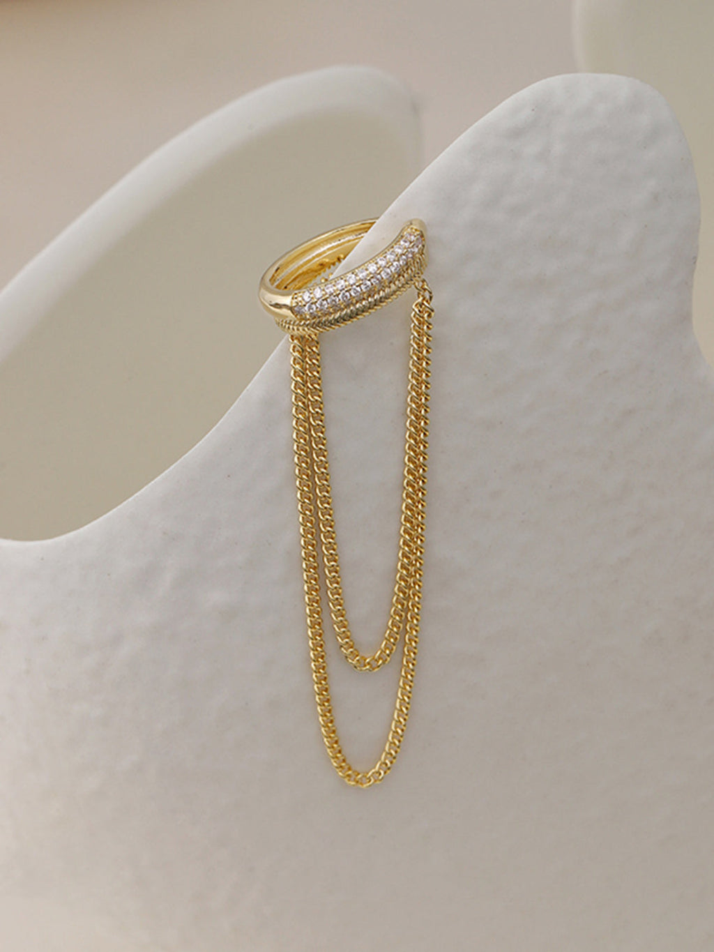 Lila - tassel single ear bone clip