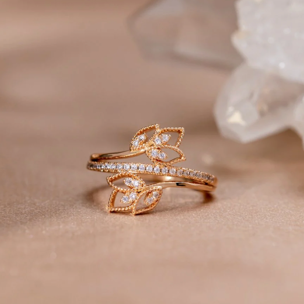 Women's Adjustable Ring - Leaf Design - Cubic Zirconia - Elegant & Delicate