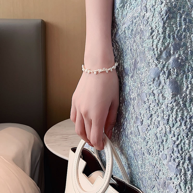 Elegant pearl bracelet