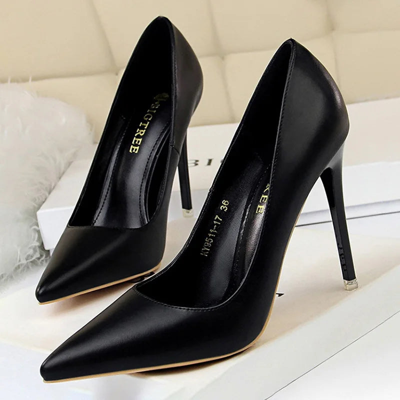 Ambern™ Elegance Stilettos – Timeless Charm, Modern Confidence