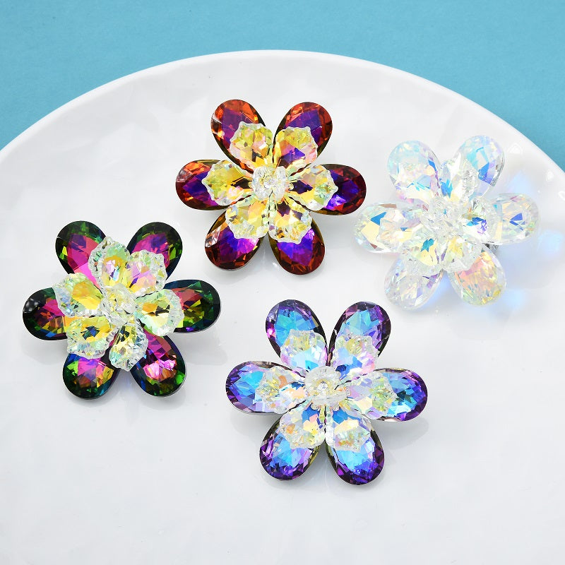 Shining glass flower brooches