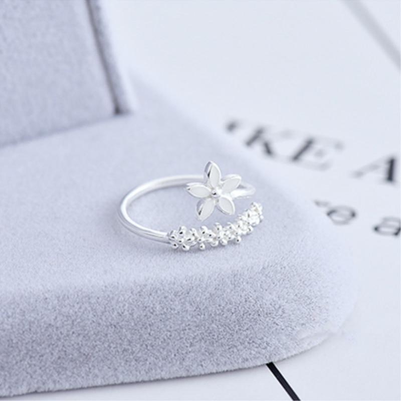 Wildflower elegance ring
