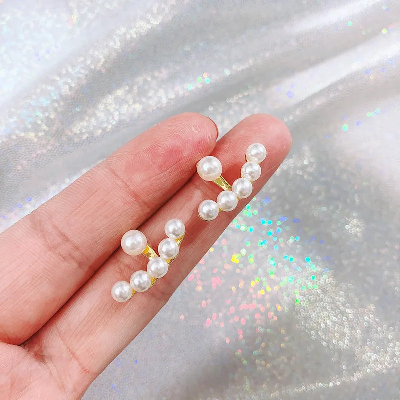 Vanessa - pearl stud earrings