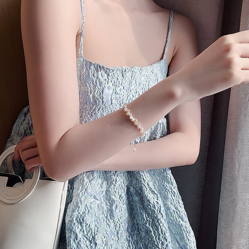 Elegant pearl bracelet