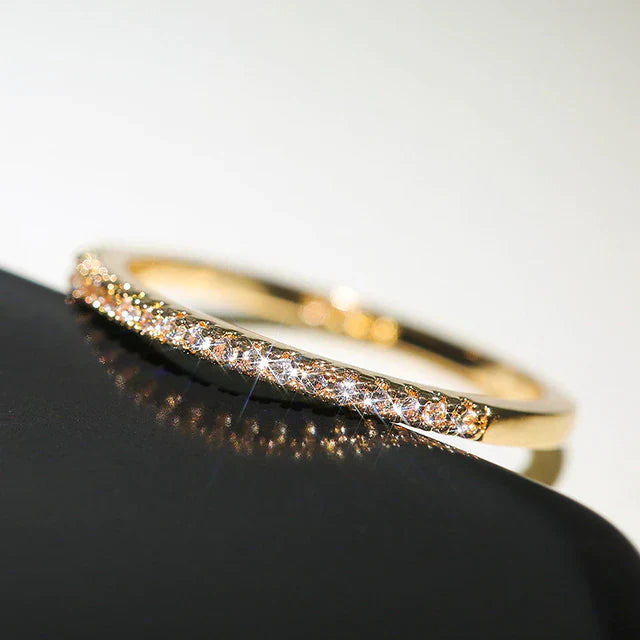 Minimalist zirconia ring