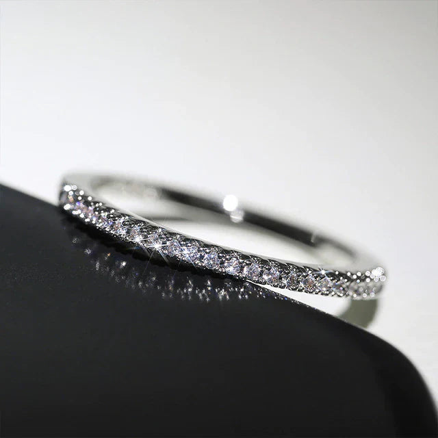Minimalist zirconia ring