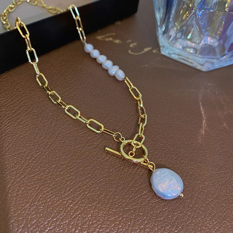 Women's Necklace - Chain Link & Pearl Design - Toggle Clasp Statement Jewelry