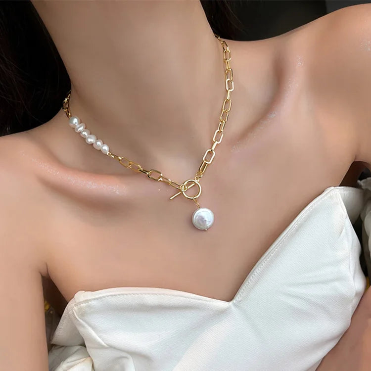 Women's Necklace - Chain Link & Pearl Design - Toggle Clasp Statement Jewelry