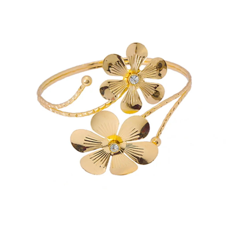 Matrina - flowers gold circle arm ring