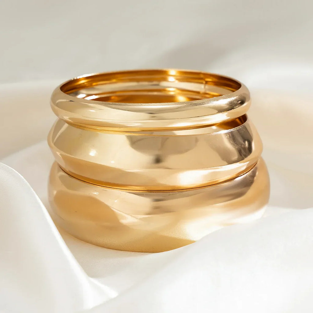 Lugie - women's multi layer gold bangles set