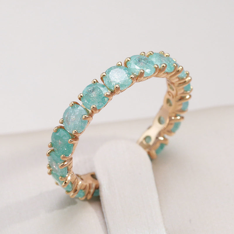 Luxury round stone ring