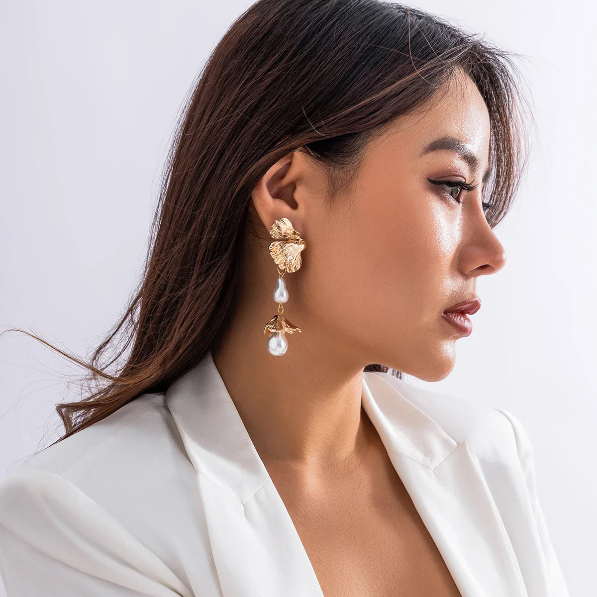 Elegant irregular petal flower drop earrings for women