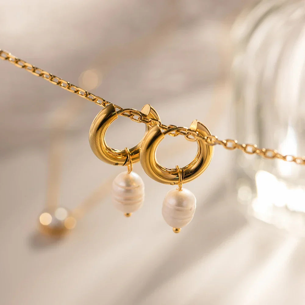 Stefanie - french style pearl gold earrings
