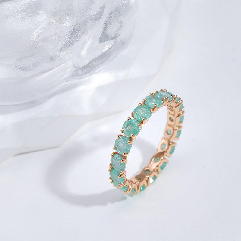Luxury round stone ring