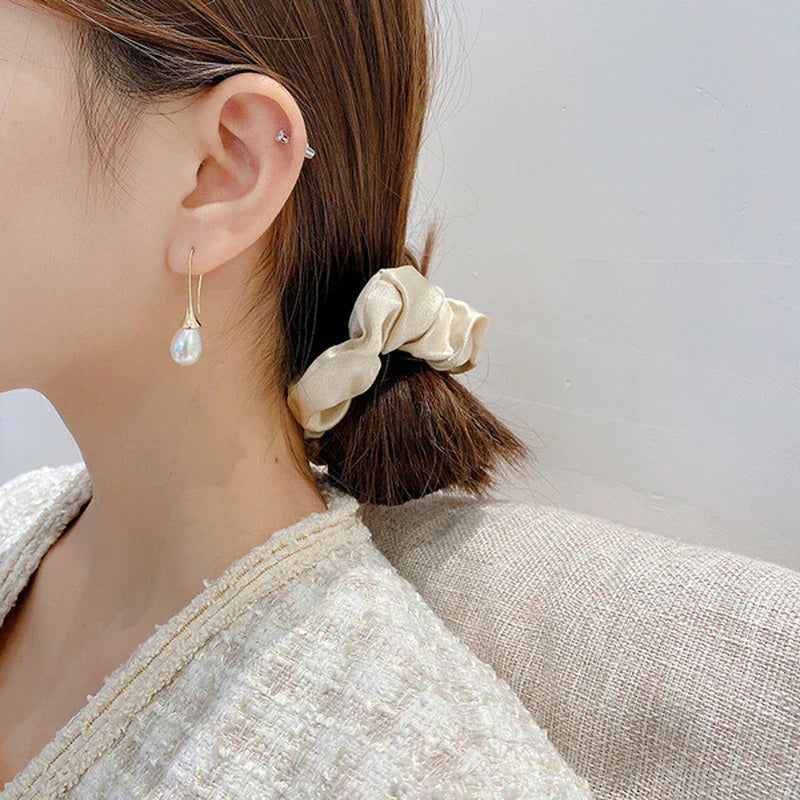 Elegant pearl drop earrings