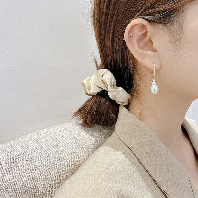 Elegant pearl drop earrings
