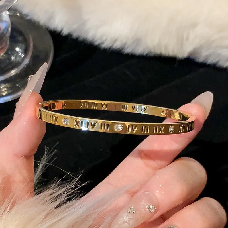 Wenona - gold bracelets for women