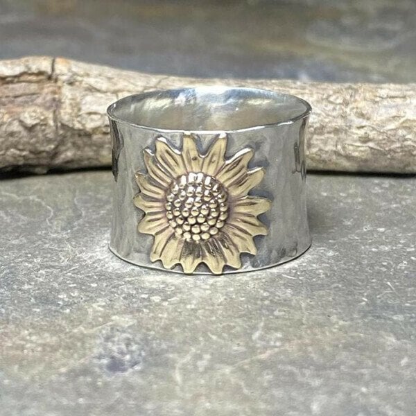 Radiant golden sunflower ring