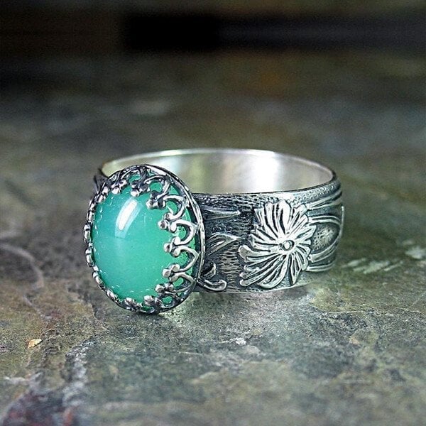 Unisex Statement Ring - Engraved Metal Band - Ornate Floral Design - Gemstone Setting