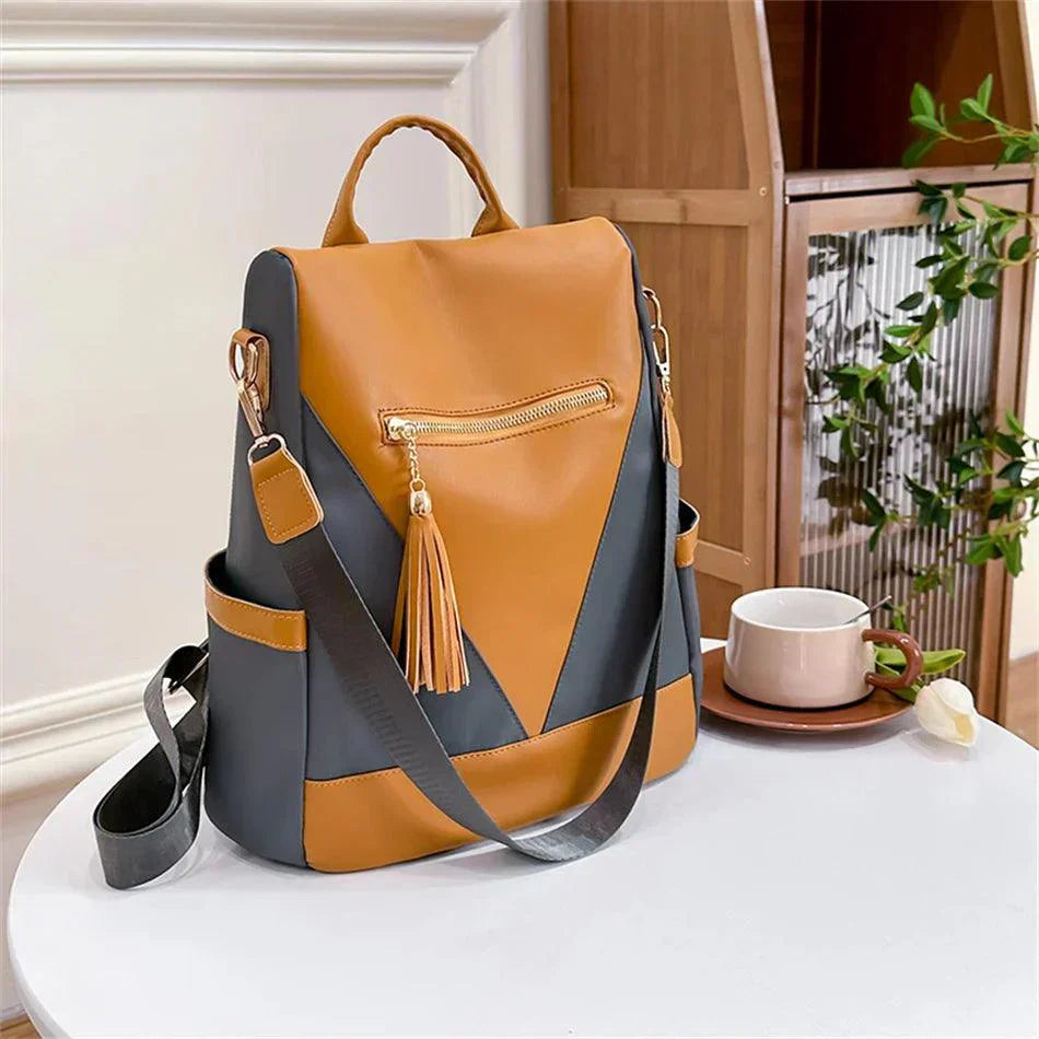 Valentina - two-tone backpack with tassel charm